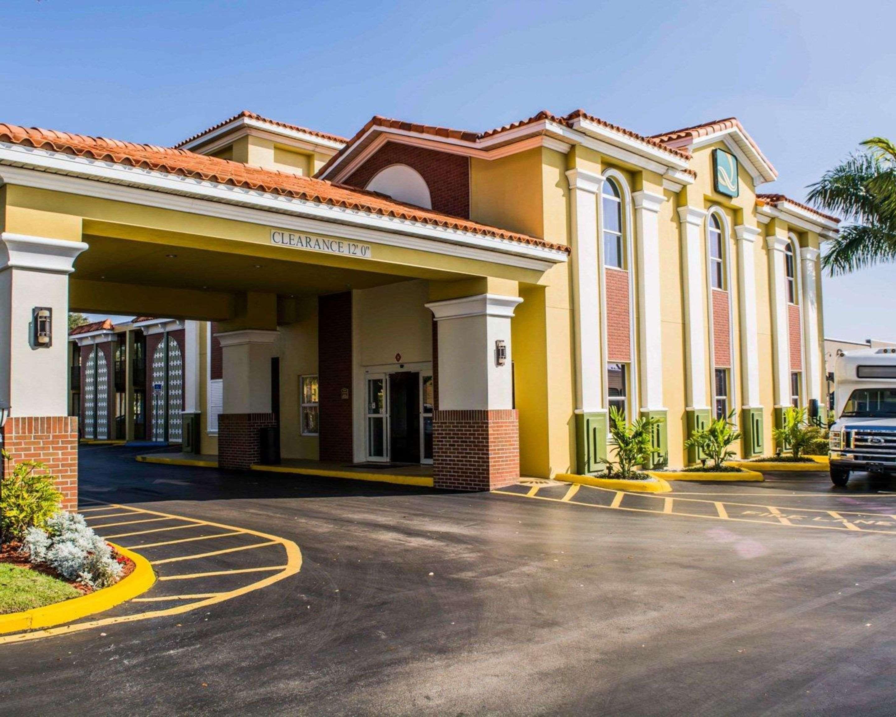 Quality Inn Airport - Cruise Port Tampa Bagian luar foto