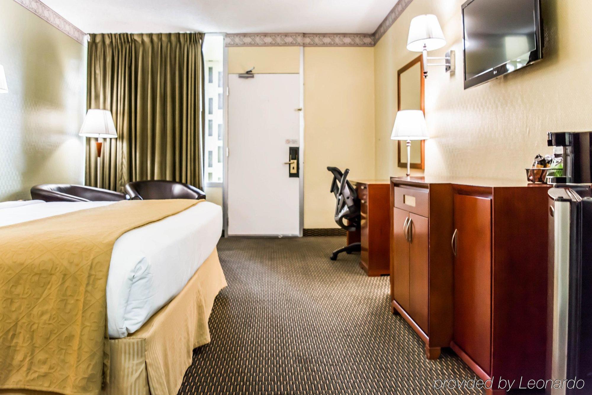 Quality Inn Airport - Cruise Port Tampa Bagian luar foto