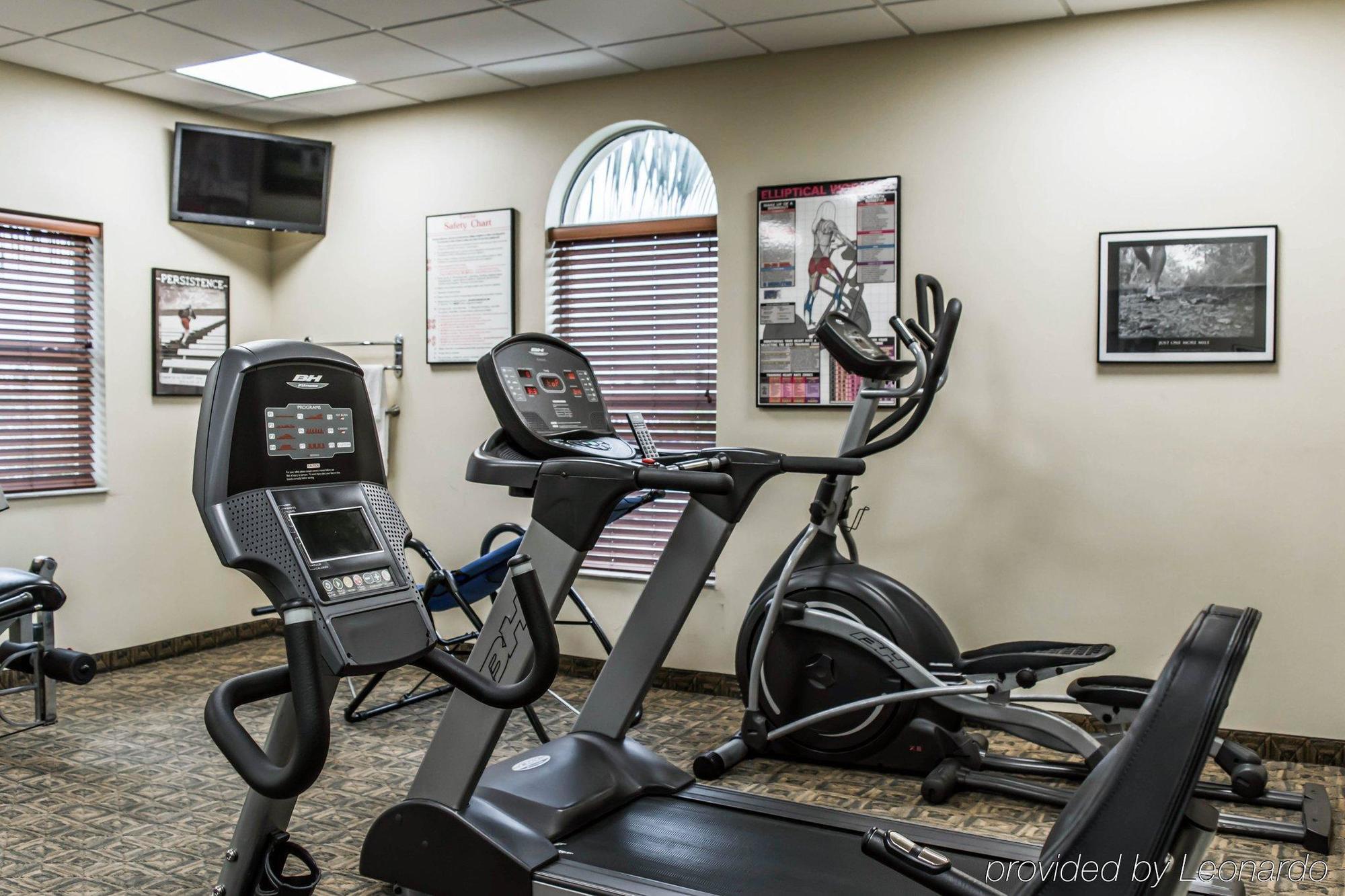 Quality Inn Airport - Cruise Port Tampa Bagian luar foto